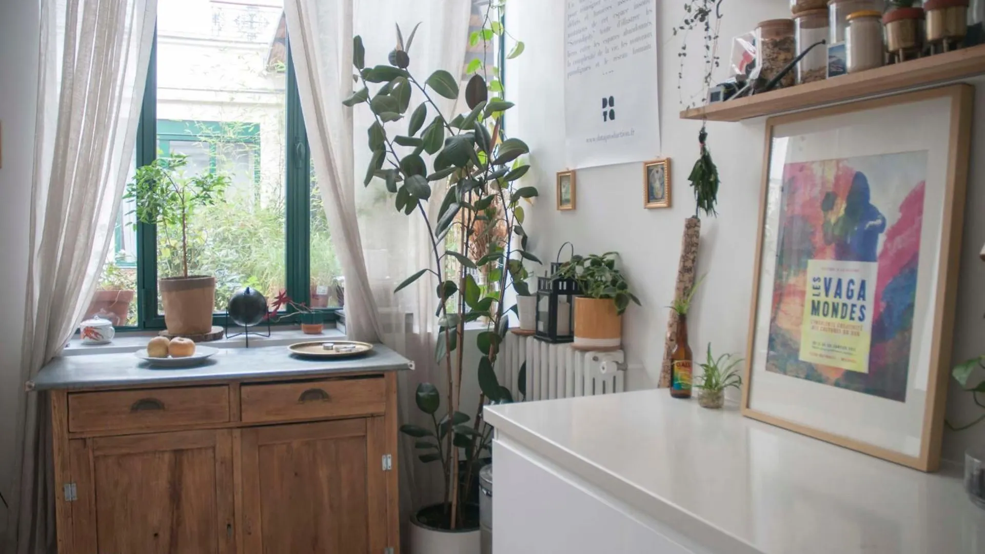 Bright And Very Nice Duplex 63 M - Sacre-Coeur Paris France